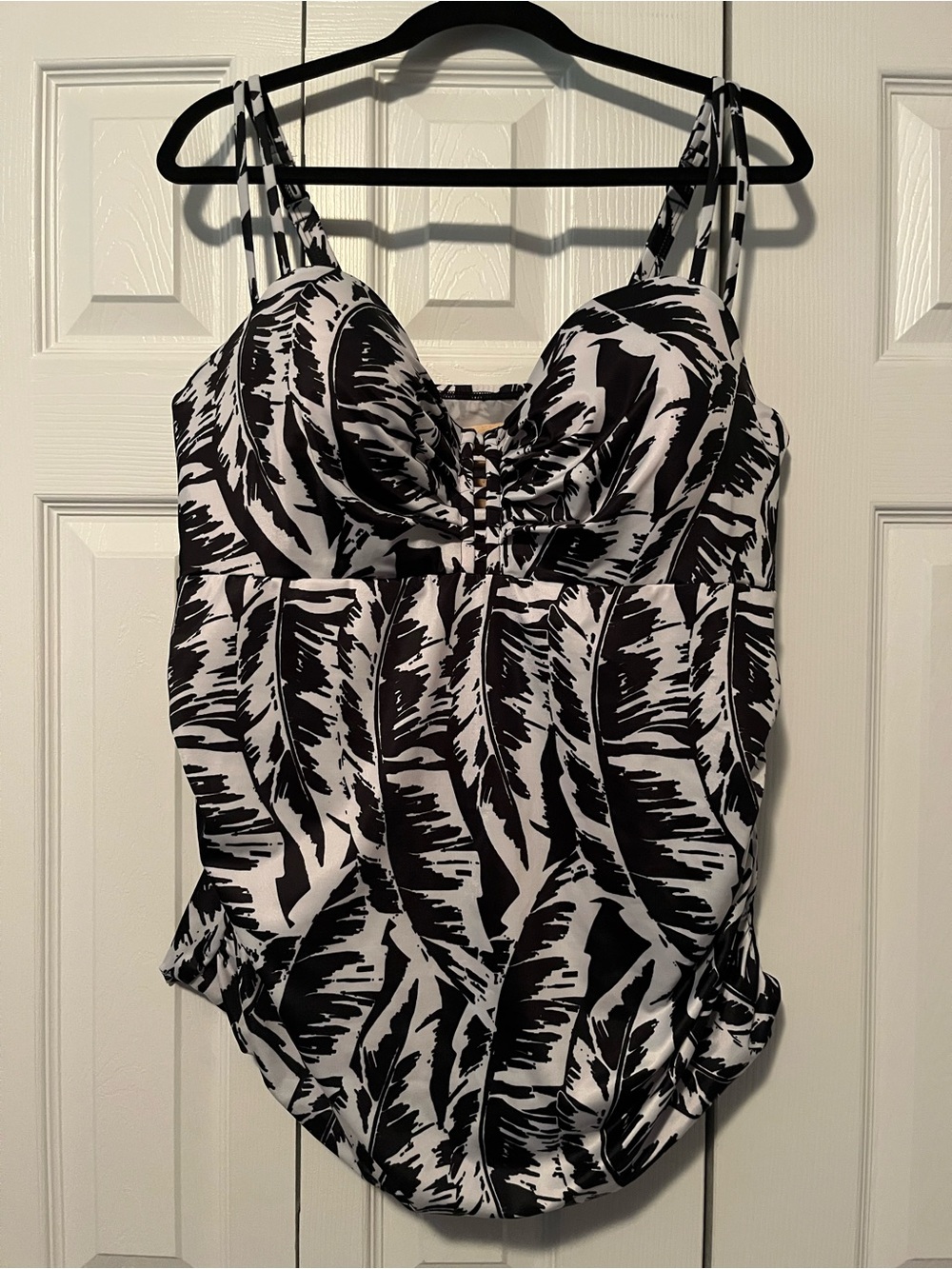 Cacique Swim Black & White Feather Print Tankini Top 42DD